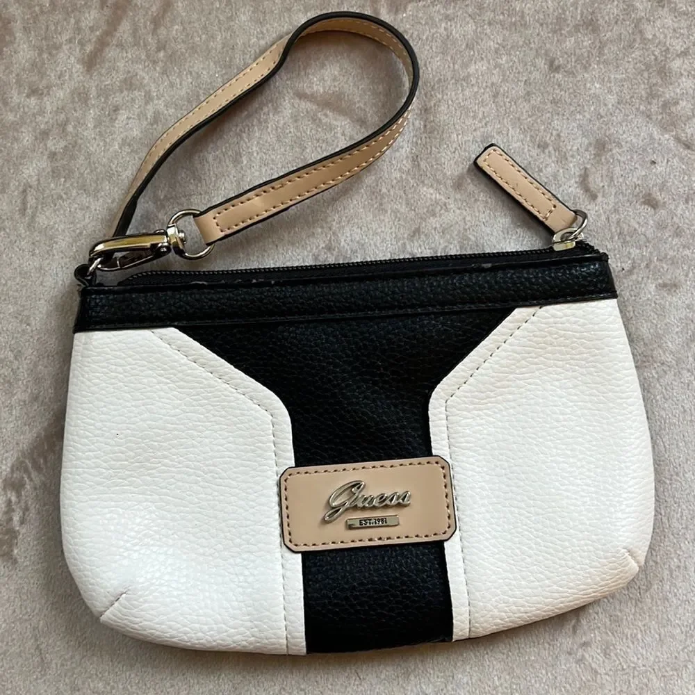 Guess Classic Y2K Neutral Coloblock Contrast Style Wristlet